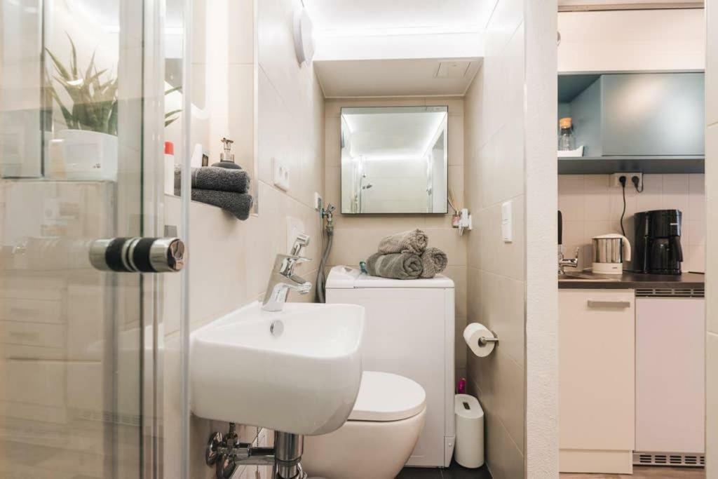 Apartament Souterrain Solln 20min Oktoberfest/zentrum Monachium